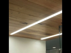 L'assemblaggio manuale montato a LED